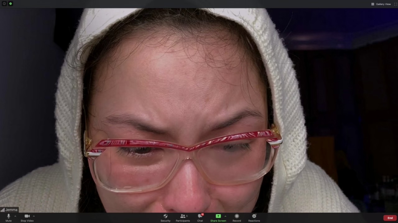 Host (2020) BluRay Hindi + English 720p 10bit x265 HEVC DD 2.0 ESub.mkv.0003